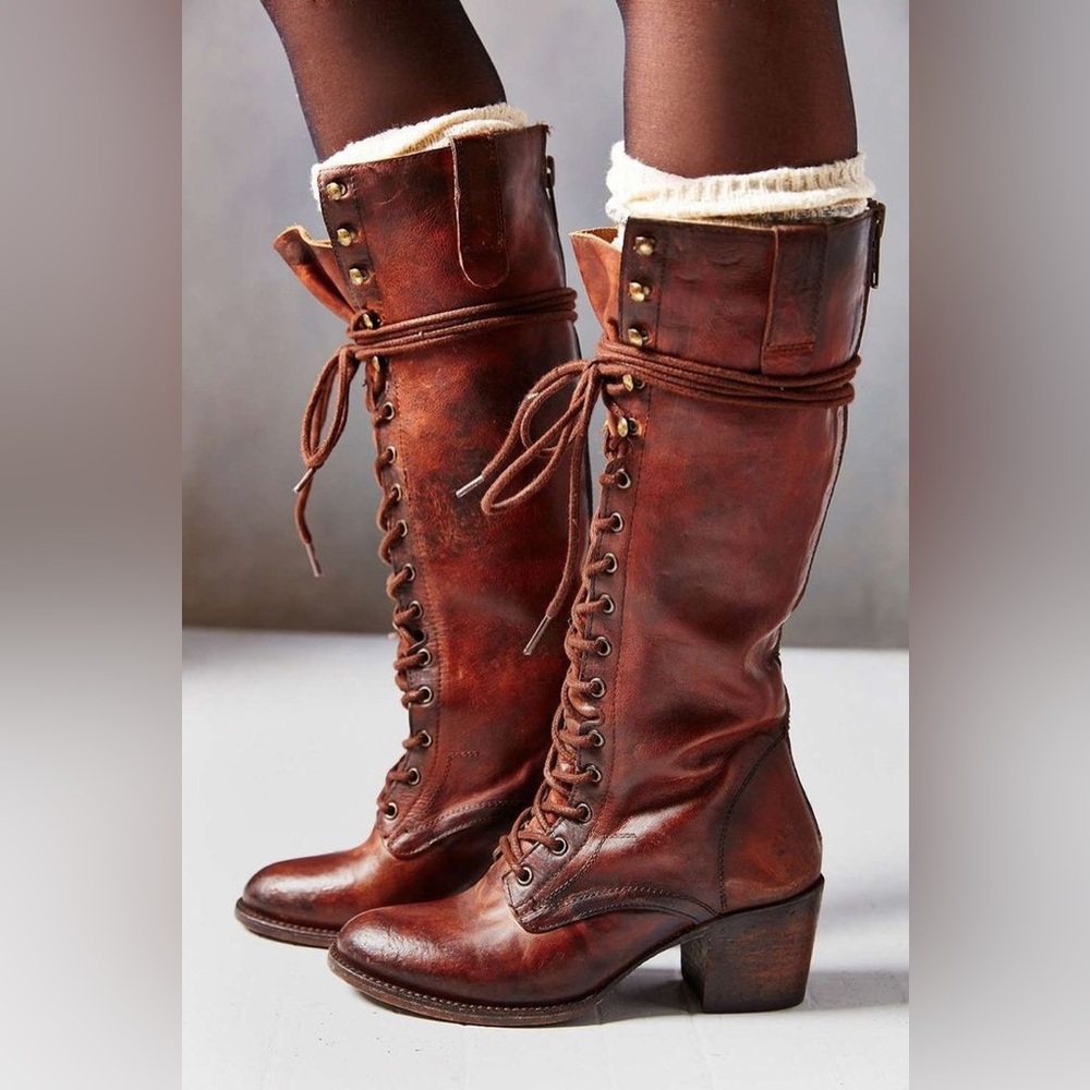 ISO Freebird grany size 9/ brown